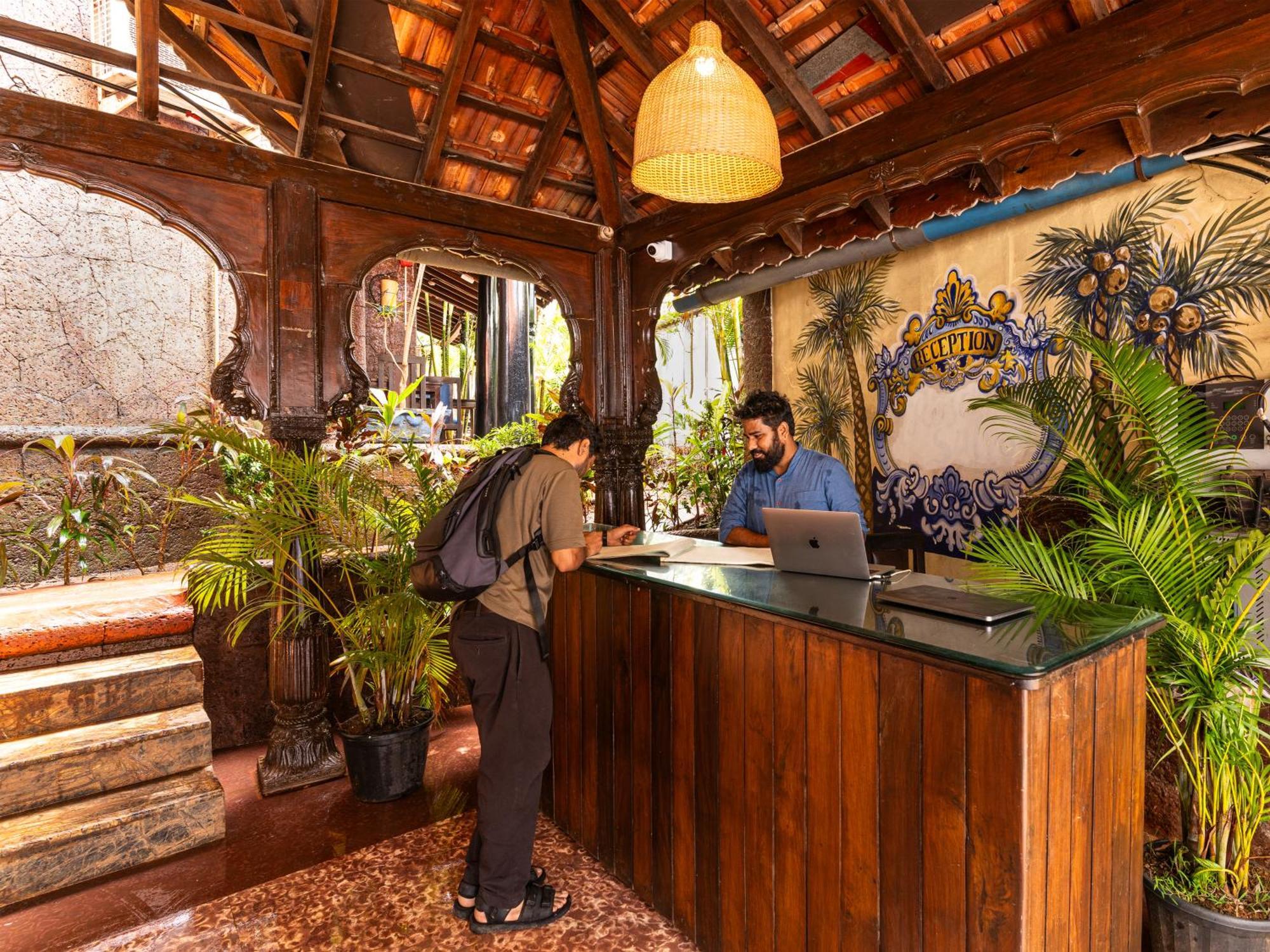 Madpackers Goa Anjuna - Bar Dış mekan fotoğraf